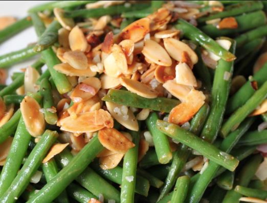 Green beans with slivered almonds